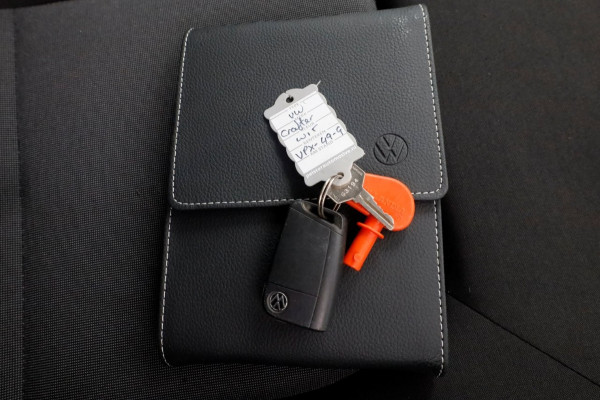 Volkswagen Crafter 35 2.0 TDI 140pk Bakwagen met laadklep en zijdeur 09-2022