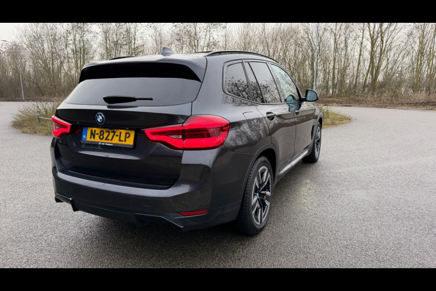 BMW iX3 Executive 80 kWh PANORAMADAK LEER APPLE-CARPLAY LED-XENON