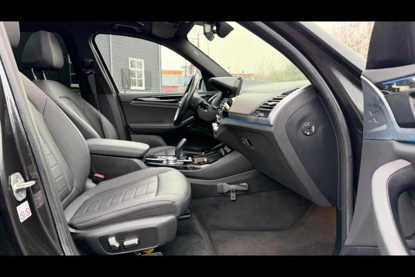 BMW iX3 Executive 80 kWh PANORAMADAK LEER APPLE-CARPLAY LED-XENON
