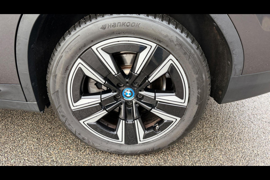 BMW iX3 Executive 80 kWh PANORAMADAK LEER APPLE-CARPLAY LED-XENON