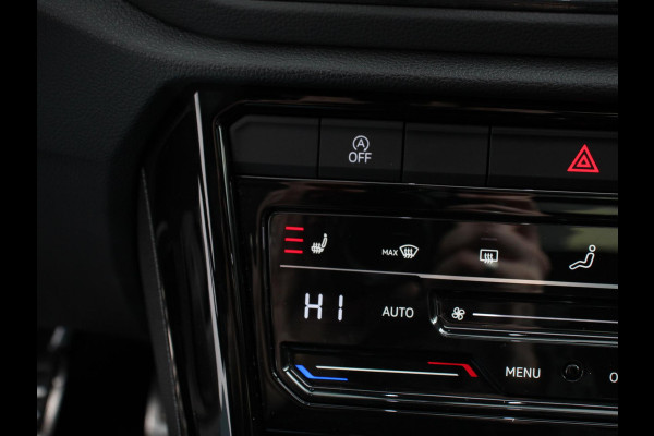 Volkswagen T-Roc 1.5 TSI R-Line+Blackpack Climate control | Adaptieve cruise control | Panoramadak | LED | Navigatie | Achteruitrijcamera | Parkeersensoren | Apple Carplay/ Android Auto | Radio