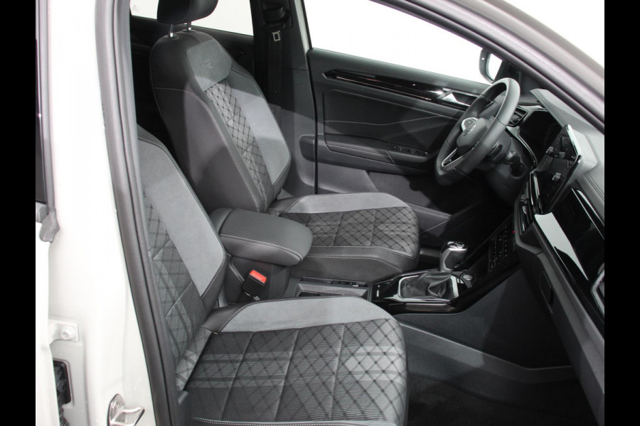 Volkswagen T-Roc 1.5 TSI R-Line+Blackpack Climate control | Adaptieve cruise control | Panoramadak | LED | Navigatie | Achteruitrijcamera | Parkeersensoren | Apple Carplay/ Android Auto | Radio