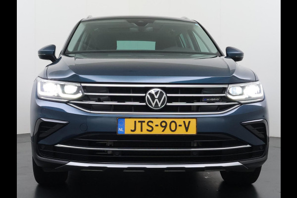 Volkswagen Tiguan 1.4 TSI eHybrid PHEV SUPER COMPLEET| SCHUIF/ KANTELDAK| DODE HOEK| ELEK. ACHTERKLEP| DIG. DASH | CAMERA| RIJKLAAR GELEVERD INCL. 12 MND BOVAG GARANTIE
