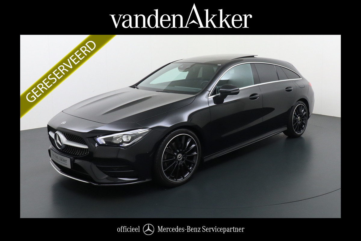 Mercedes-Benz CLA-Klasse Shooting Brake 200 AMG // Panoramadak // Sfeerverlichting // Privacy Glas // 19" Velgen // Carplay // Augmented Reality