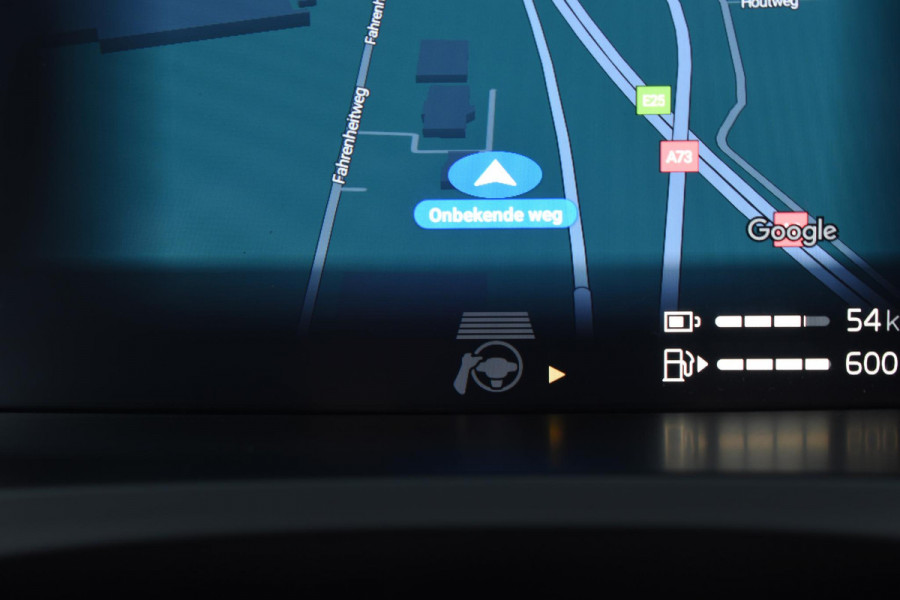 Volvo V90 T8 455PK Automaat Plug-in Hybrid AWD Ultra Dark / Navigatie / 360 Camera / Harman Kardon / Stuur & Stoelverwarming / Gelaagde Zijruiten / LM Velgen / Trekhaak