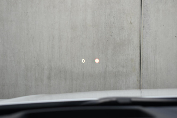 Volvo V90 T8 455PK Automaat Plug-in Hybrid AWD Ultra Dark / Navigatie / 360 Camera / Harman Kardon / Stuur & Stoelverwarming / Gelaagde Zijruiten / LM Velgen / Trekhaak