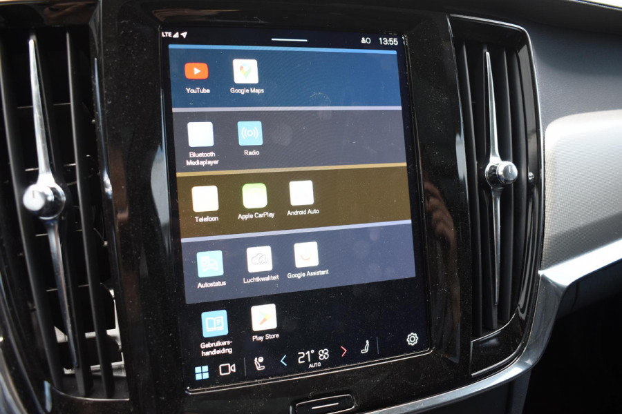 Volvo V90 T8 455PK Automaat Plug-in Hybrid AWD Ultra Dark / Navigatie / 360 Camera / Harman Kardon / Stuur & Stoelverwarming / Gelaagde Zijruiten / LM Velgen / Trekhaak