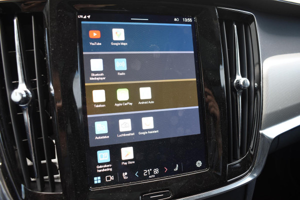 Volvo V90 T8 455PK Automaat Plug-in Hybrid AWD Ultra Dark / Navigatie / 360 Camera / Harman Kardon / Stuur & Stoelverwarming / Gelaagde Zijruiten / LM Velgen / Trekhaak