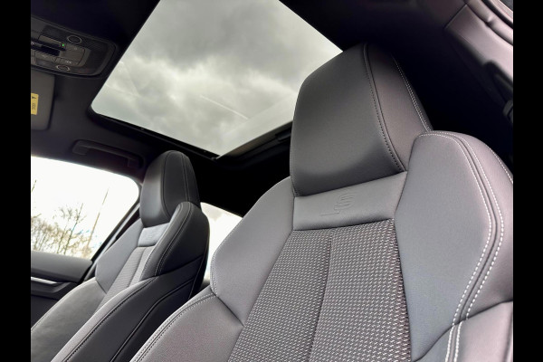 Audi A3 Limousine 35 TFSI edition one S-Line Panoramadak Virtual cockpit LED