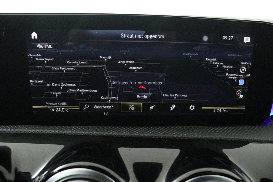 Mercedes-Benz A-Klasse 180 Business Solution AMG (PANORAMADAK, STOELVERWARMING, ELEKTRISCHE STOELEN-, SFEERVERLICHTING, NL-AUTO)