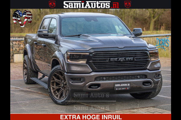 Dodge Ram 1500 Laramie Sport 5.7 V8 HEMI 402PK 4x4 | Panorama dak | 12' Scherm |Granite Crystal Metallic | Crew Cab | 5 Persoons | Dubbele Cabine | DC | VOORRAAD NR 2526 - 1272 |