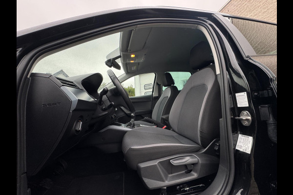 Seat Arona 1.0 TSI Style Business Intense CAMERA / NAVIGATIE / ADAPT. CRUISE / 4-SEIZ BANDEN / HOGE INSTAP /PDC RONDOM / BLINDSPOT