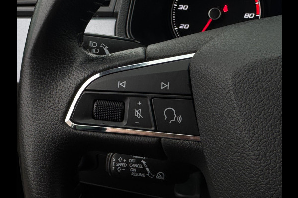 Seat Arona 1.0 TSI Style Business Intense CAMERA / NAVIGATIE / ADAPT. CRUISE / 4-SEIZ BANDEN / HOGE INSTAP /PDC RONDOM / BLINDSPOT