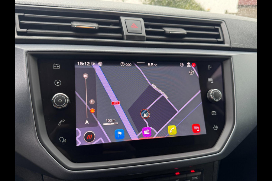 Seat Arona 1.0 TSI Style Business Intense CAMERA / NAVIGATIE / ADAPT. CRUISE / 4-SEIZ BANDEN / HOGE INSTAP /PDC RONDOM / BLINDSPOT