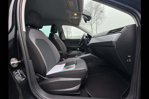 Seat Arona 1.0 TSI Style Business Intense CAMERA / NAVIGATIE / ADAPT. CRUISE / 4-SEIZ BANDEN / HOGE INSTAP /PDC RONDOM / BLINDSPOT