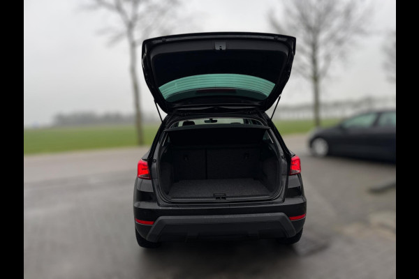 Seat Arona 1.0 TSI Style Business Intense CAMERA / NAVIGATIE / ADAPT. CRUISE / 4-SEIZ BANDEN / HOGE INSTAP /PDC RONDOM / BLINDSPOT