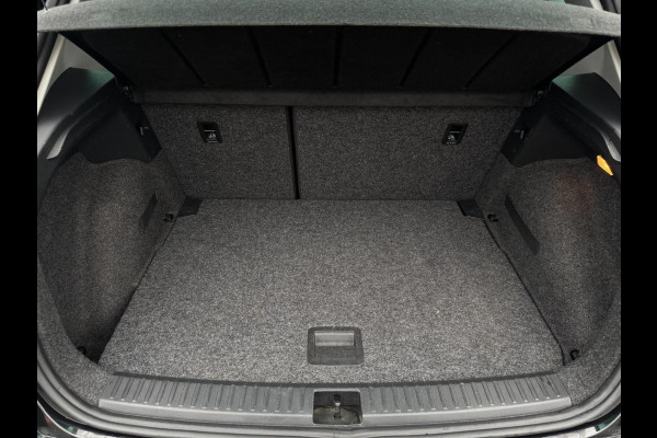 Seat Arona 1.0 TSI Style Business Intense CAMERA / NAVIGATIE / ADAPT. CRUISE / 4-SEIZ BANDEN / HOGE INSTAP /PDC RONDOM / BLINDSPOT