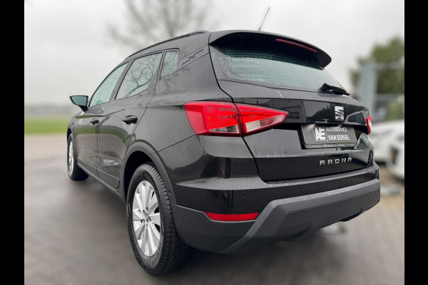 Seat Arona 1.0 TSI Style Business Intense CAMERA / NAVIGATIE / ADAPT. CRUISE / 4-SEIZ BANDEN / HOGE INSTAP /PDC RONDOM / BLINDSPOT