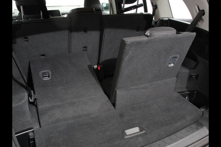 BMW 2 Serie Gran Tourer 218i 7p. Executive Launch Edition | Cruise control | Climate control | Parkeersensoren | Navigatie | Achteruitrijcamera | LED | Lichtmetalen velgen