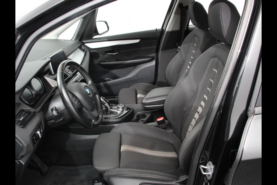 BMW 2 Serie Gran Tourer 218i 7p. Executive Launch Edition | Cruise control | Climate control | Parkeersensoren | Navigatie | Achteruitrijcamera | LED | Lichtmetalen velgen