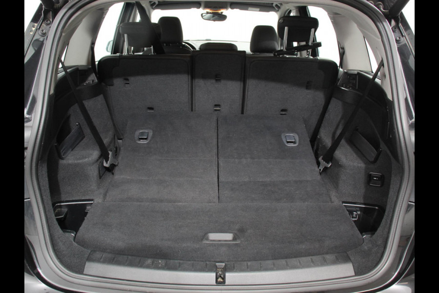 BMW 2 Serie Gran Tourer 218i 7p. Executive Launch Edition | Cruise control | Climate control | Parkeersensoren | Navigatie | Achteruitrijcamera | LED | Lichtmetalen velgen