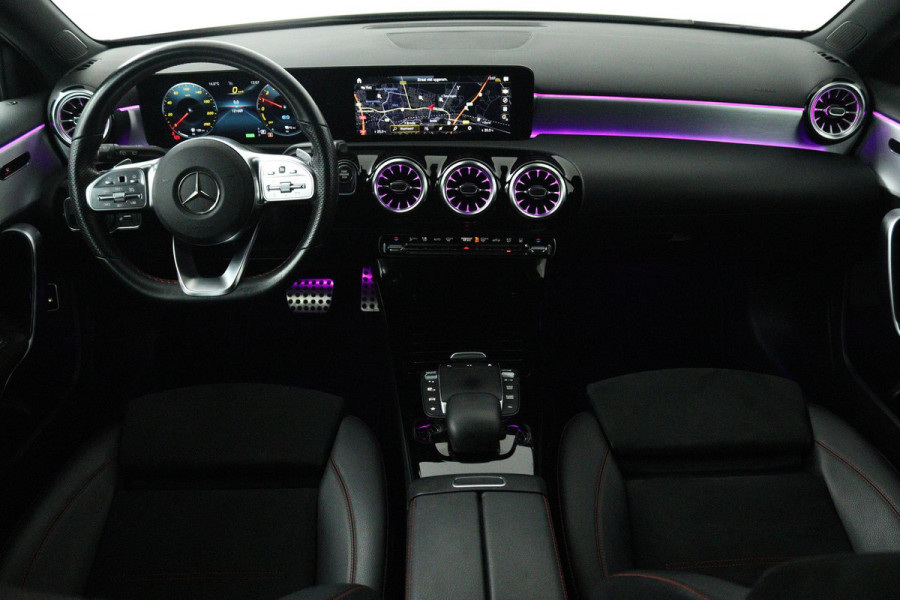 Mercedes-Benz A-Klasse 250 e Business Solution AMG Limited (SFEERVERLICHTING, STOELVERWARMING, ACHTERUITRIJCAMERA, SENSOREN)