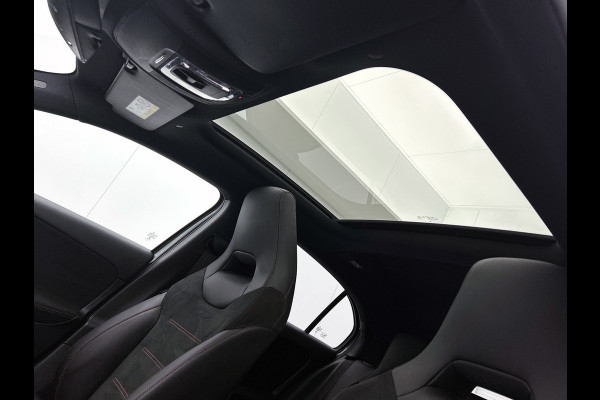 Mercedes-Benz A-Klasse 180 Premium AMG-Line(Dealer OnderH, Panorama, Lane Assist, StoelV, Carplay, Navi, Climate Con, Etc)