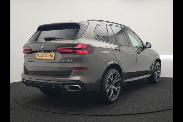 BMW X5 xDrive50e M Sport Plug In Hybrid 490pk Dealer O.H. PHEV | Panodak | Luchtvering | Harman & Kardon | Laser | Adaptive Cruise Comfortstoelen | Memory | Stoelventilatie | Head Up | Adaptive Cruise | 360 Camera | Apple Carplay