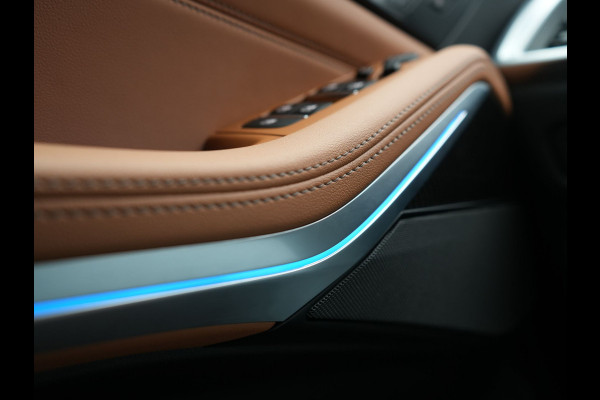 BMW X5 xDrive50e M Sport Plug In Hybrid 490pk Dealer O.H. PHEV | Panodak | Luchtvering | Harman & Kardon | Laser | Adaptive Cruise Comfortstoelen | Memory | Stoelventilatie | Head Up | Adaptive Cruise | 360 Camera | Apple Carplay