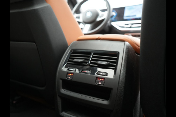 BMW X5 xDrive50e M Sport Plug In Hybrid 490pk Dealer O.H. PHEV | Panodak | Luchtvering | Harman & Kardon | Laser | Adaptive Cruise Comfortstoelen | Memory | Stoelventilatie | Head Up | Adaptive Cruise | 360 Camera | Apple Carplay