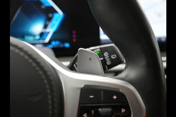 BMW X5 xDrive50e M Sport Plug In Hybrid 490pk Dealer O.H. PHEV | Panodak | Luchtvering | Harman & Kardon | Laser | Adaptive Cruise Comfortstoelen | Memory | Stoelventilatie | Head Up | Adaptive Cruise | 360 Camera | Apple Carplay