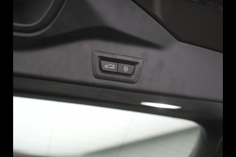 BMW X5 xDrive50e M Sport Plug In Hybrid 490pk Dealer O.H. PHEV | Panodak | Luchtvering | Harman & Kardon | Laser | Adaptive Cruise Comfortstoelen | Memory | Stoelventilatie | Head Up | Adaptive Cruise | 360 Camera | Apple Carplay