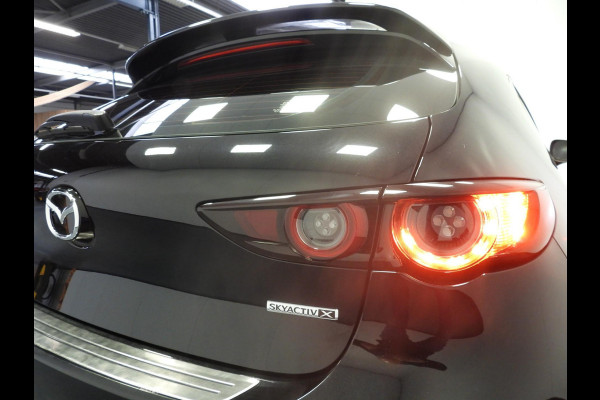 Mazda 3 2.0 e-SkyActiv-X 180PK Comfort Bose LEER/MEMORY/HEAD-UP/LED/18"LMV!