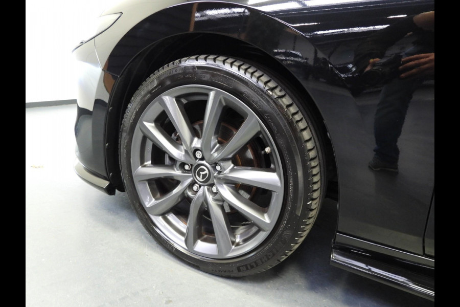 Mazda 3 2.0 e-SkyActiv-X 180PK Comfort Bose LEER/MEMORY/HEAD-UP/LED/18"LMV!