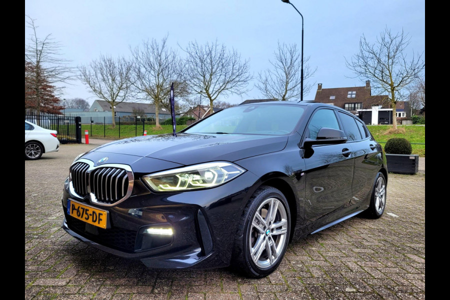 BMW 1-serie 118i M-sport Pano Camera Stuurverw. HIFI [1e eig. BTW NL NAP]