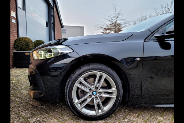 BMW 1-serie 118i M-sport Pano Camera Stuurverw. HIFI [1e eig. BTW NL NAP]