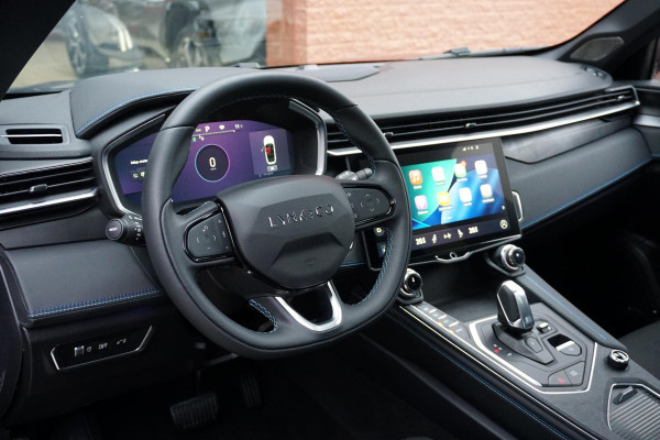 Lynk & Co 01 1.5 + 360 CAMERA / PANORAMADAK / INFINITY AUDIO