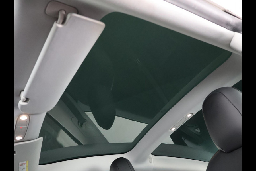 Tesla Model 3 RWD PLUS 60KWH 1e EIG.ACCU SOH 93! BIJNA 2021 GARANTIE TOT 2031* PARKEERSENSOREN V+A . PANORAMADAK . APPLE CARPLAY & ANDROID AUTO . STOELVERWARMING