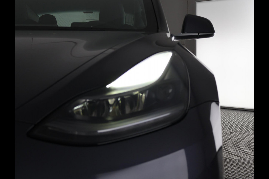 Tesla Model 3 RWD PLUS 60KWH 1e EIG.ACCU SOH 93! BIJNA 2021 GARANTIE TOT 2031* PARKEERSENSOREN V+A . PANORAMADAK . APPLE CARPLAY & ANDROID AUTO . STOELVERWARMING