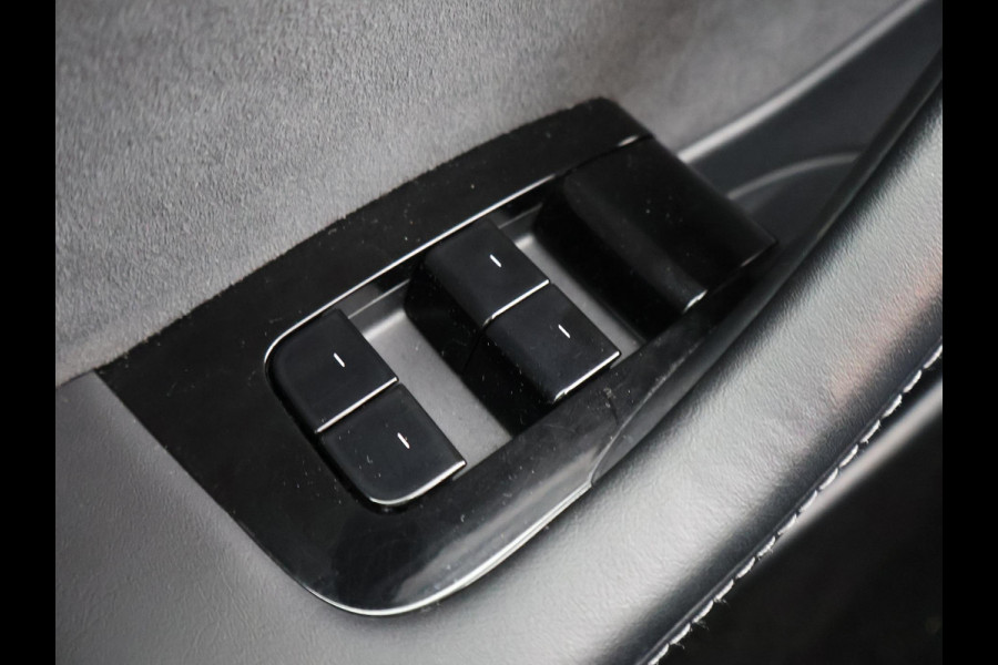 Tesla Model 3 RWD PLUS 60KWH 1e EIG.ACCU SOH 93! BIJNA 2021 GARANTIE TOT 2031* PARKEERSENSOREN V+A . PANORAMADAK . APPLE CARPLAY & ANDROID AUTO . STOELVERWARMING