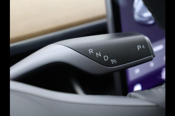Tesla Model 3 RWD PLUS 60KWH 1e EIG.ACCU SOH 93! BIJNA 2021 GARANTIE TOT 2031* PARKEERSENSOREN V+A . PANORAMADAK . APPLE CARPLAY & ANDROID AUTO . STOELVERWARMING
