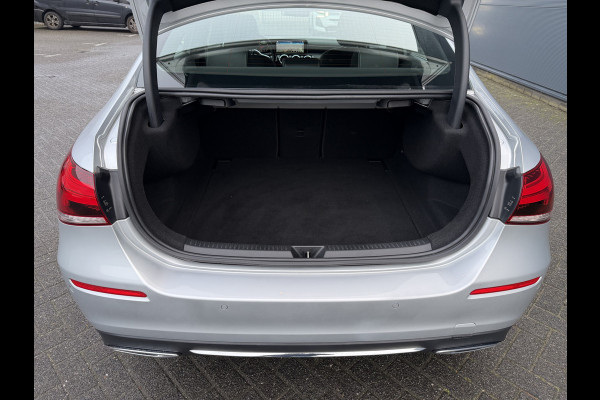 Mercedes-Benz A-Klasse 220 Advantage (Automatische Airco - Navigatie - LED - Stoelverwarming - Camera - Parkeersensoren V+A)