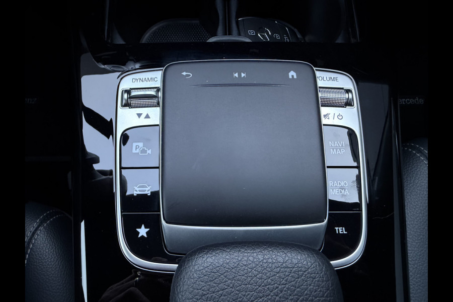 Mercedes-Benz A-Klasse 220 Advantage (Automatische Airco - Navigatie - LED - Stoelverwarming - Camera - Parkeersensoren V+A)