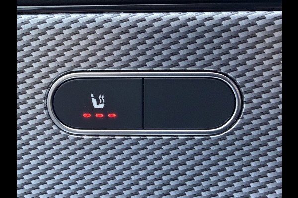 Mercedes-Benz A-Klasse 220 Advantage (Automatische Airco - Navigatie - LED - Stoelverwarming - Camera - Parkeersensoren V+A)