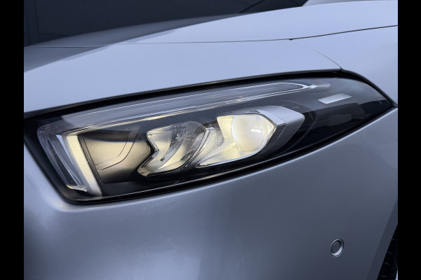 Mercedes-Benz A-Klasse 220 Advantage (Automatische Airco - Navigatie - LED - Stoelverwarming - Camera - Parkeersensoren V+A)