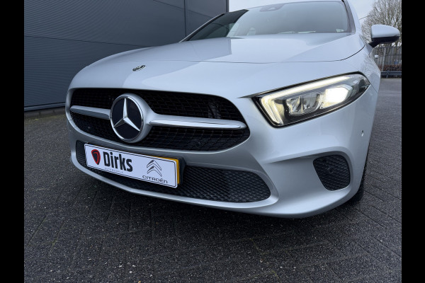 Mercedes-Benz A-Klasse 220 Advantage (Automatische Airco - Navigatie - LED - Stoelverwarming - Camera - Parkeersensoren V+A)