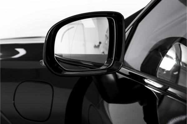 Volvo XC60 2.0 T6 Plug-in hybrid AWD Plus Black Edition - Facelift MY26 | Lighting Pack | 360 Camera | Dig. Cockpit | Adapt. Cruise | Elek. Klep | Stoel-+Stuurverw. | Harman/Kardon | NAV+App. Connect | ECC | LM 21" | 7432