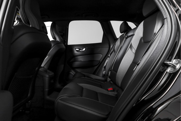 Volvo XC60 2.0 T6 Plug-in hybrid AWD Plus Black Edition - Facelift MY26 | Lighting Pack | 360 Camera | Dig. Cockpit | Adapt. Cruise | Elek. Klep | Stoel-+Stuurverw. | Harman/Kardon | NAV+App. Connect | ECC | LM 21" | 7432