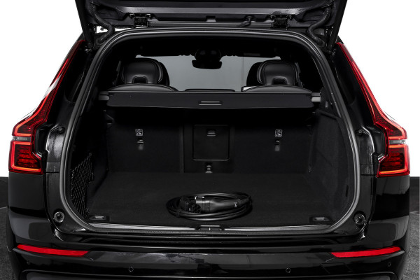 Volvo XC60 2.0 T6 Plug-in hybrid AWD Plus Black Edition - Facelift MY26 | Lighting Pack | 360 Camera | Dig. Cockpit | Adapt. Cruise | Elek. Klep | Stoel-+Stuurverw. | Harman/Kardon | NAV+App. Connect | ECC | LM 21" | 7432