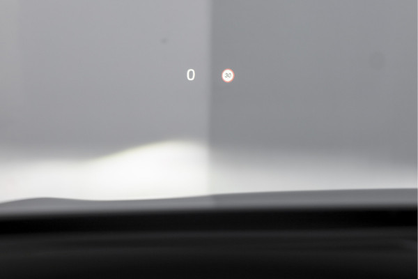 Volvo XC60 2.0 T8 Plug-in hybrid AWD Ultra Black Edition Facelift | Luchtvering | Harmon Kardon | S/K Panodak | Dig.Cockpit | Adapt.Cruise | Stoel-+Stuurverw. | 360 Camera | NAV+App.Connect | Auto.Airco | LM 21" | 5090